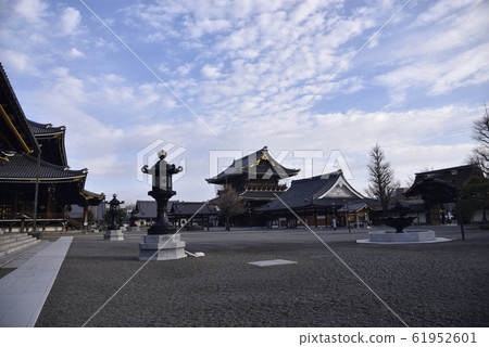東本願寺 61952601