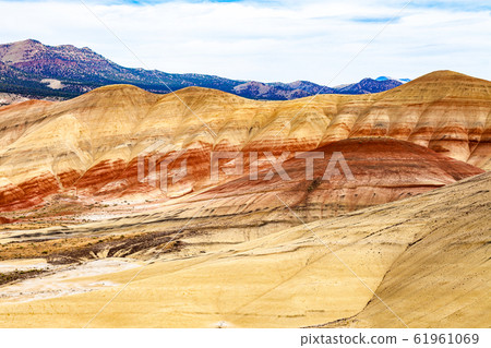 United States The Seven Wonders of Oregon Painted Hills 61961069