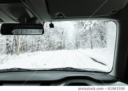 駕駛雪路 61963390
