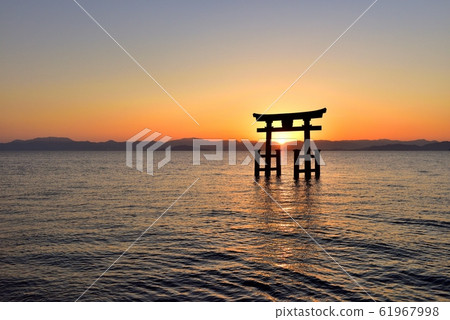 白石神社的朝日 白石神社的朝日 61967998