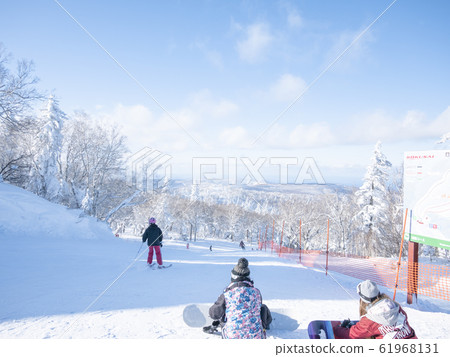 Ski resort  61968131