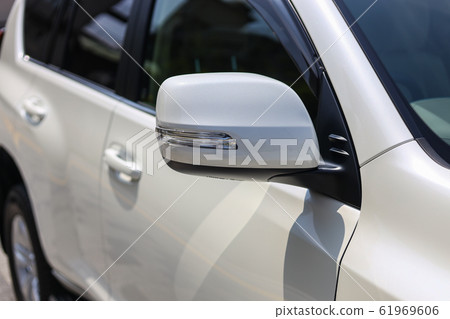 汽車零件 61969606