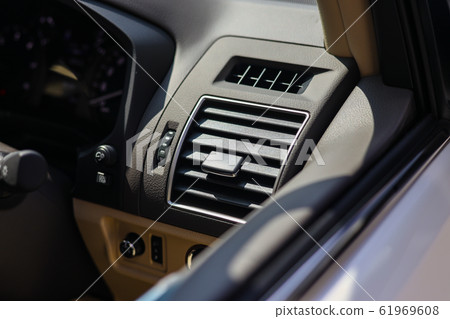 汽車零件 61969608