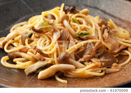 蘑菇日本麵條 蘑菇日本麵條 61970099