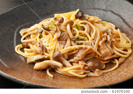 蘑菇日本麵條 61970100