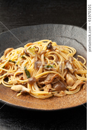 蘑菇日本麵條 61970101