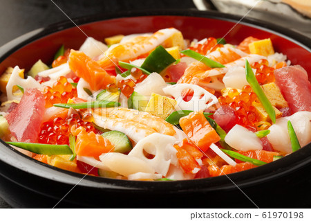 海鮮chirashi壽司 61970198