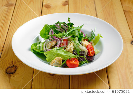 Lenten salad with onion, beetroot, tomato, feta Lenten salad with onion, beetroot, tomato, feta 61975031