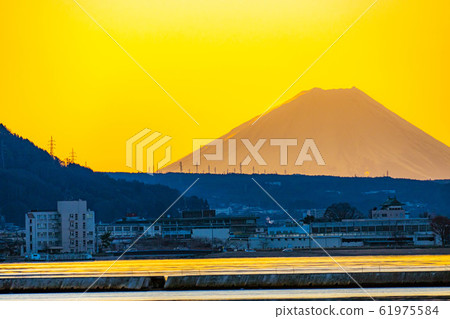 從Su訪湖上看日出和富士山[長野縣] 61975584