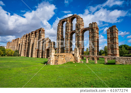 The Acueducto de los Milagros, Miraculous Aqueduct in Merida, Extremadura, Spain 61977274