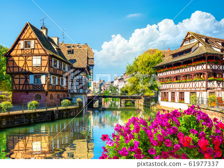 Houses in Strasbourg Houses in Strasbourg 61977337