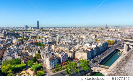 Paris top view 61977345