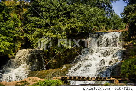a big waterfall 61978232