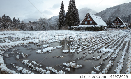 岐阜縣白川鄉雪景光子 61978609