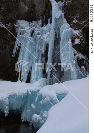Okunikko_Iori Falls_02 61980581