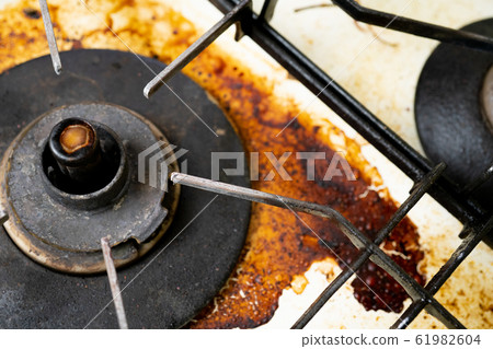 Dirty gas stove Dirty gas stove 61982604