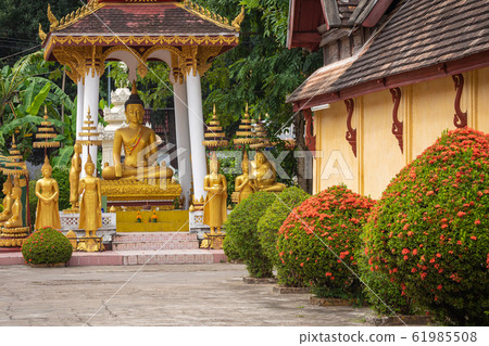 Wat Sisaket Temple in Vientiane city Old architecture and buddha statues (Vientiane, Laos) 61985508