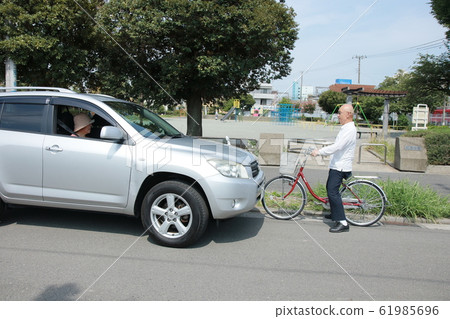 倒車Awa和交通事故發生前 61985696