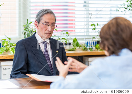 高級律師諮詢 61986009