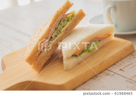 早上的形象 61988465