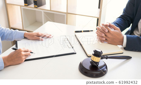 Legal counsel presents to the client negotiating a 61992432