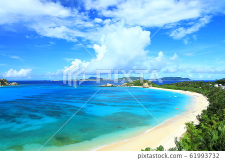Aharen Beach and Hanari Island Aharen Beach and Hanari Island 61993732