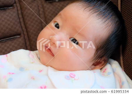 baby baby 61995334