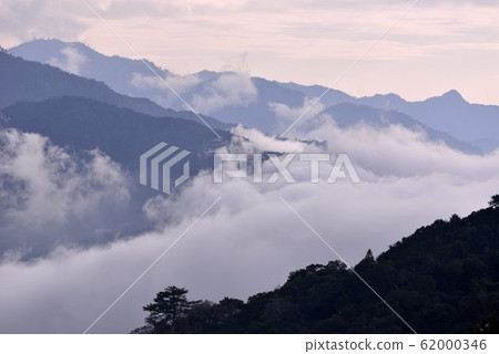山上風景-雪見雪霸國家公園,台灣 山上風景-雪見雪霸國家公園,台灣 62000346