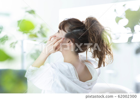 女性美容美容護膚 62002300