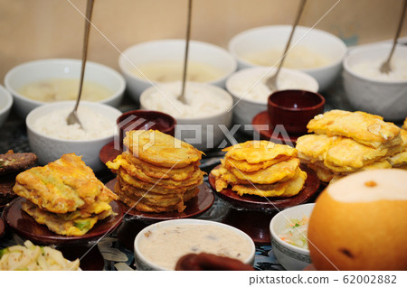 Korean ritual sacrifice food 62002882