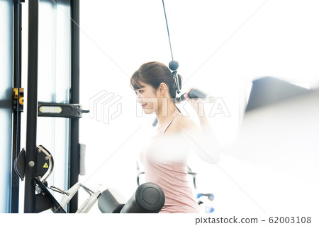 Sports Gym Women Lat Pulldown 62003108