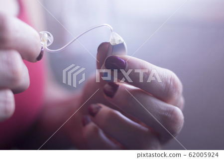 Deaf hearing aid 62005924