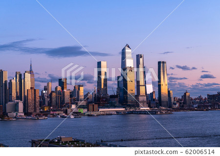 "New York" Manhattan night view from Harmitton Park 62006514