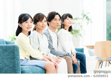 Young family Young family 62009931