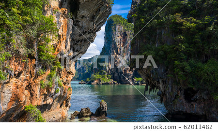 Aerial view Phra Nang Cave Beach with traditional 62011482