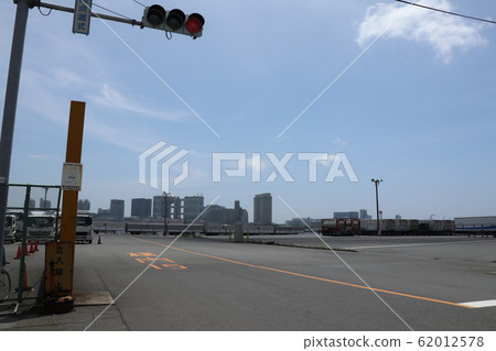 Scenery of Shinagawa Wharf in Konan, Minato-ku, Tokyo 62012578