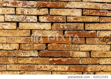 old brick wall 62013165