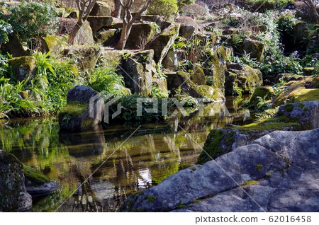 光影，岩水交融的花園 62016458