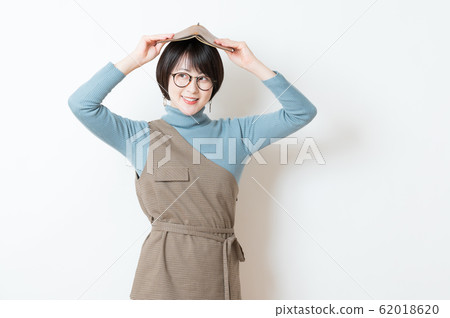 Female portrait 62018620