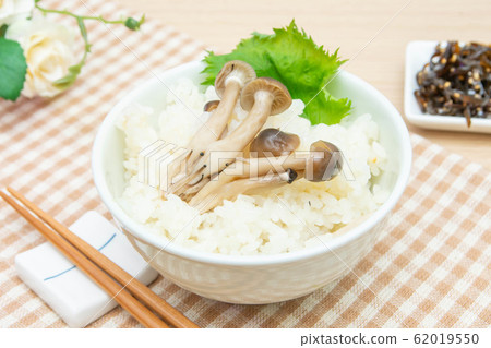 Shimeji rice 62019550