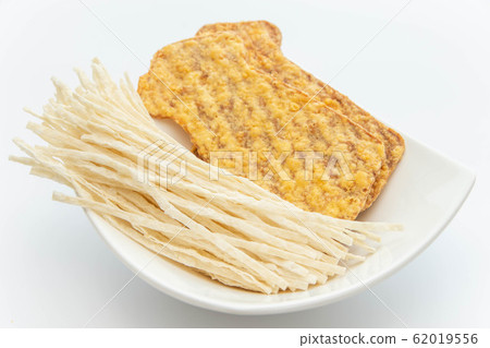 Sliced fried squid 62019556