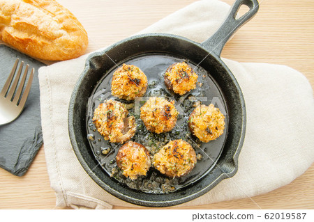 Mushroom garlic grill Mushroom garlic grill 62019587