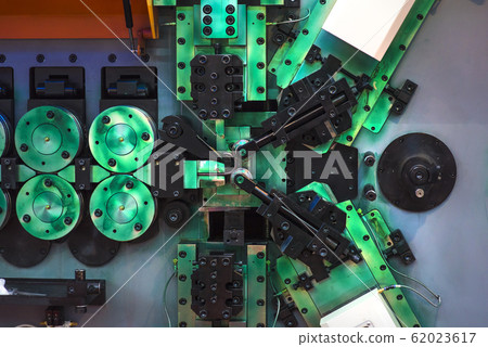 Molding made with 3D printing inserted into an Molding made with 3D printing inserted into an 62023617