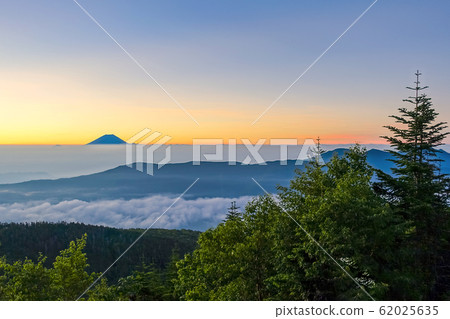 雲海與富士山的黎明 雲海與富士山的黎明 62025635