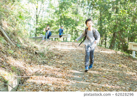 家庭遠足 62028296