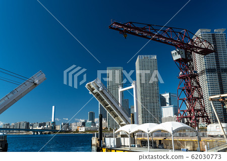 Harumi Sumida River Canal, High-rise Apartments and Drawbridge Harumi Sumida River Canal, High-rise Apartments and Drawbridge 62030773