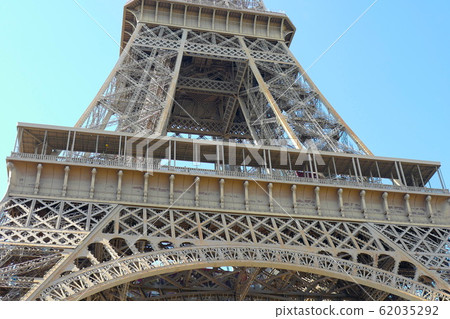 France paris looking up eiffel tower 62035292