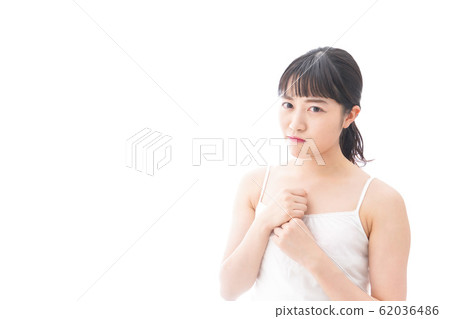 感到生氣的少婦 感到生氣的少婦 62036486