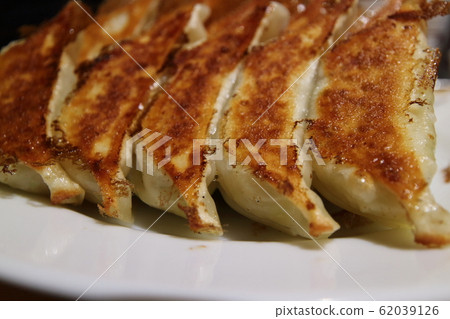Gyoza Gyoza 62039126