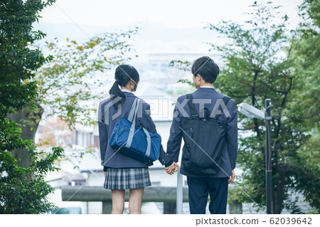 高中夫婦上下學 高中夫婦上下學 62039642